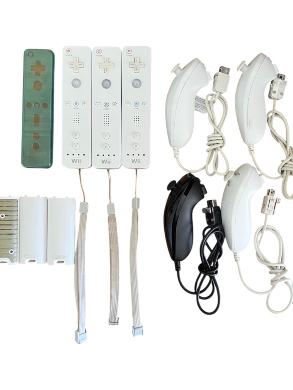 Nintendo Lot of 3 Wii Remote RVL-003 Controller White + 4 Nunchucks White Black